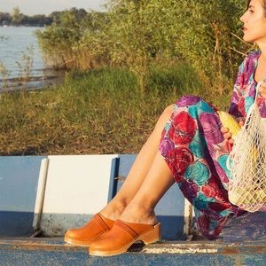 Maguba Berkeley Cognac Pull Up CLASSIC CLOG. Brand new in Box. Real leather.